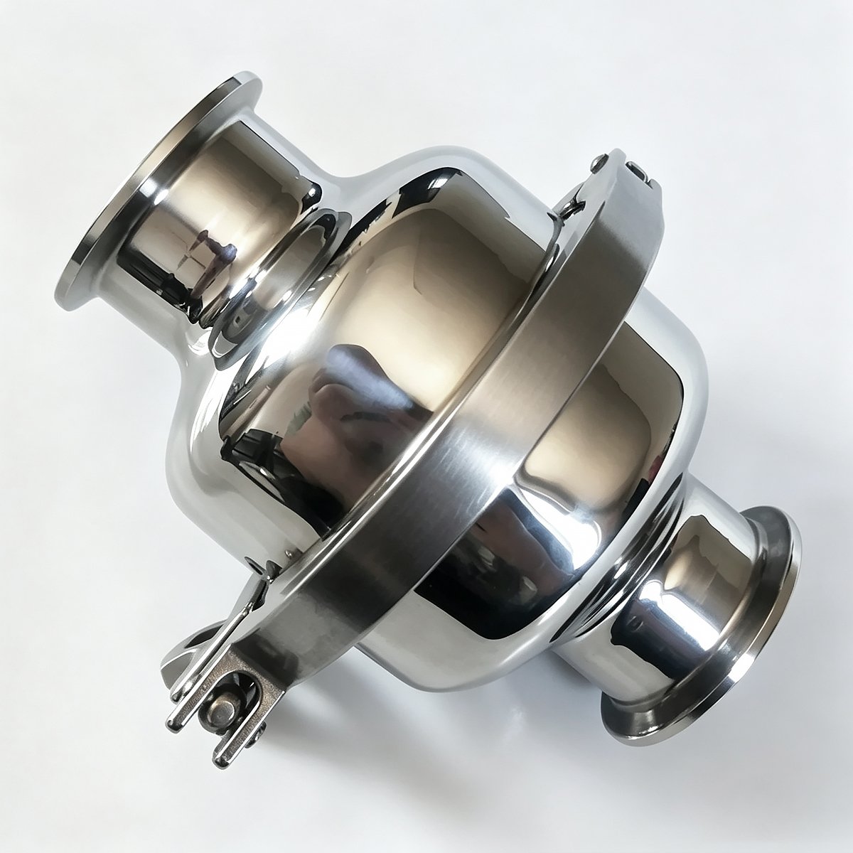 Assembled sanitary 304 stainless steel Tri-Clamp flame arrester breather valve side view
