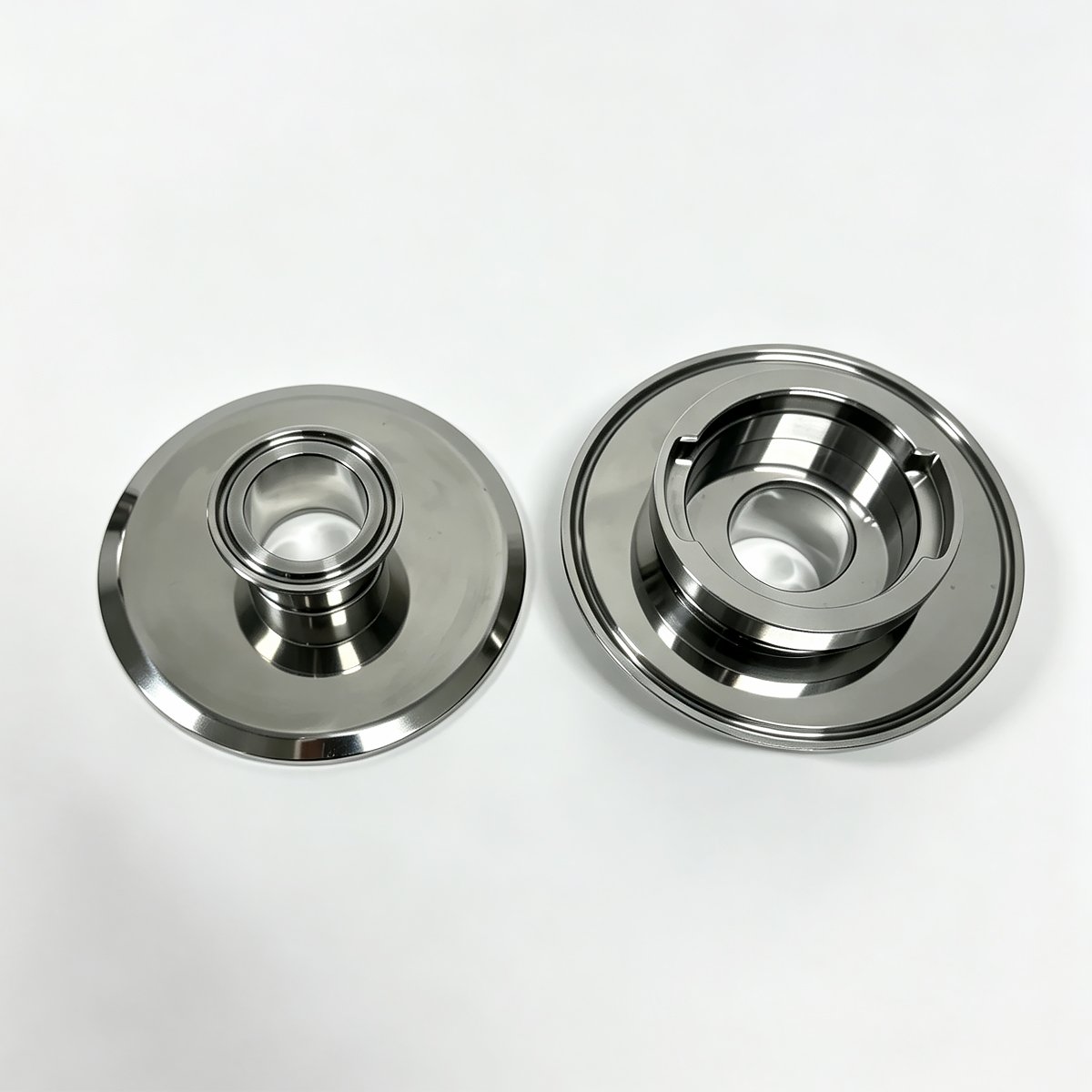 Haoqintech Close-up of 304 SS tri-clamp end caps and filter seats for sanitary air filters